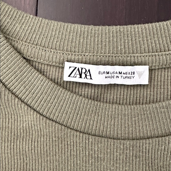 ✨ ZARA Ribbed Ruched Side Tie Crop Top – Olive Green ✨ - Picture 2 of 2